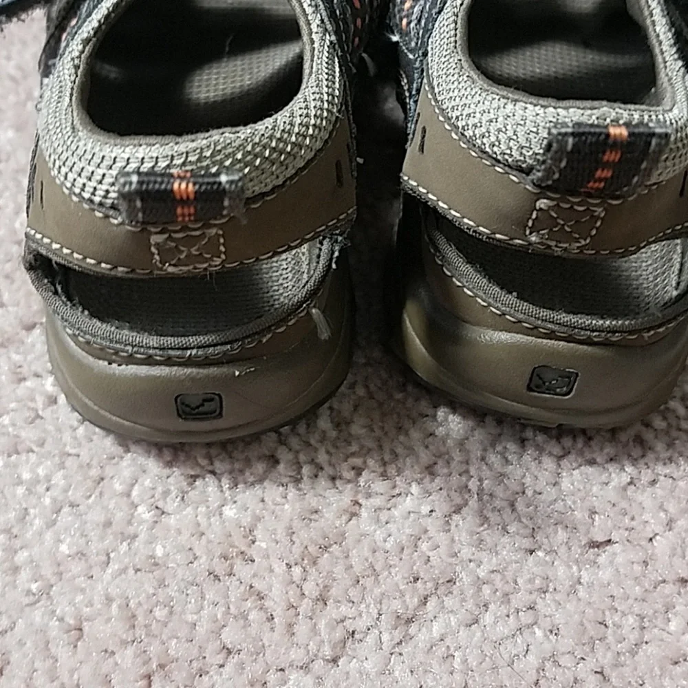 Kids brown water shoes